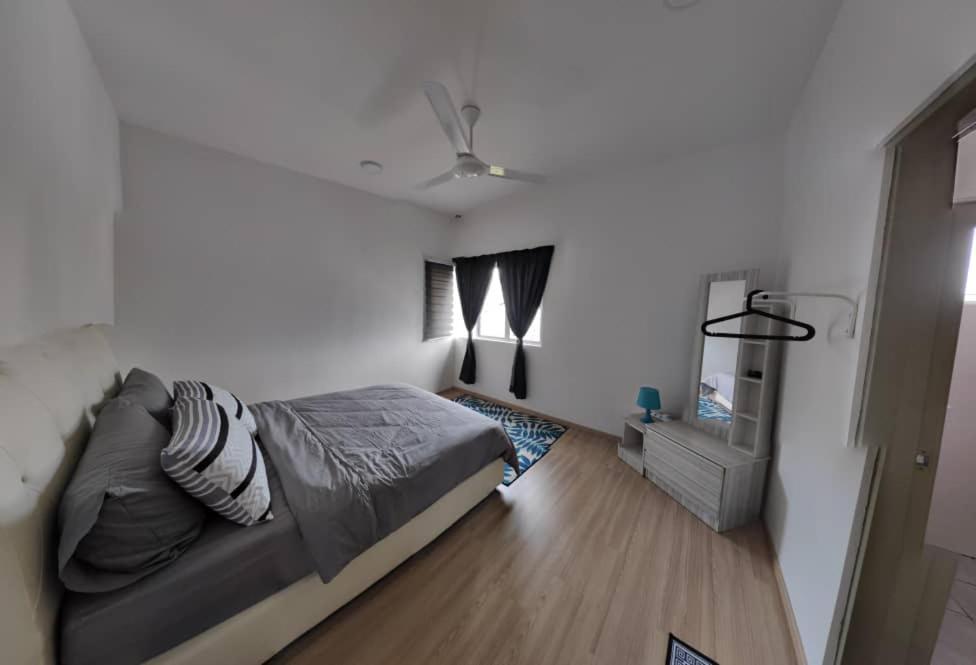 Chombies Muslim Homestay Tanah Rata Kültér fotó
